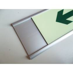 Banda fotoluminescente a muro Premium alluminio